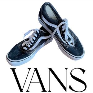 NWOT 7.5 Vans sneakers